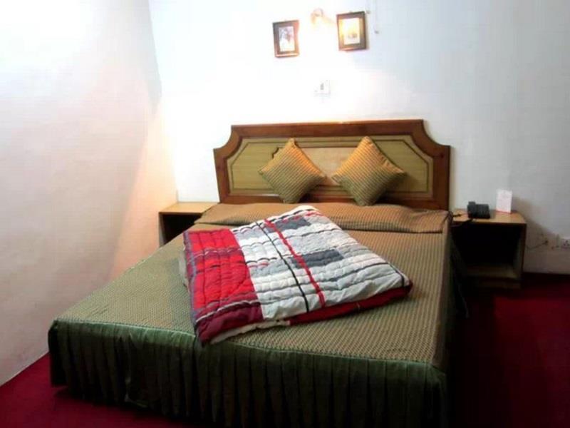 Hotel Ratan Ντεχραντούν Εξωτερικό φωτογραφία